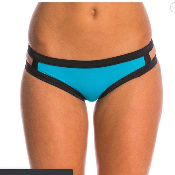 NWT❣️Rip Curl Reversible Banded Bikini Bottom - Picture 2 of 6